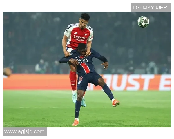 英超精彩对决：里昂大胜巴黎圣日耳曼神扑瞬间成比赛转折点