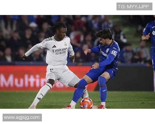 意甲激战：皇马与里昂战平乌龙球引发热议转会传闻四起